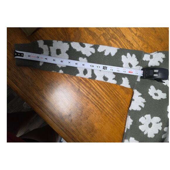 Maurice's Sweater XS Green White Flowers Grandma Core Cozy Cottage Soft Fall - Picture 7 of 8